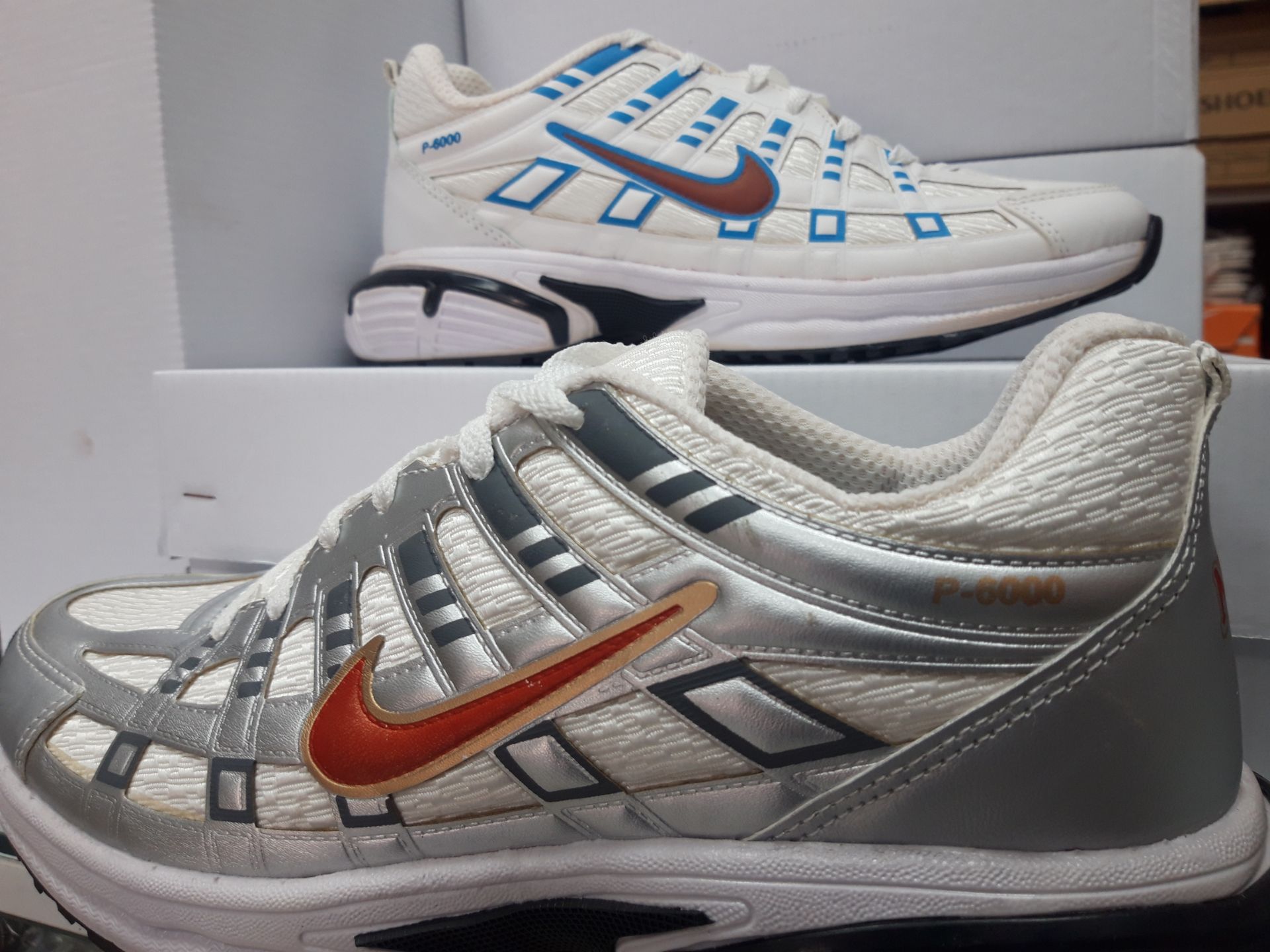 نایک p6000آبی سفید